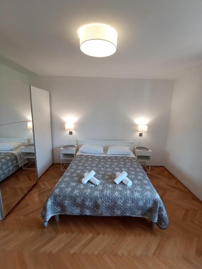 Apartment 70 M From The Beach Podgora Exterior photo
